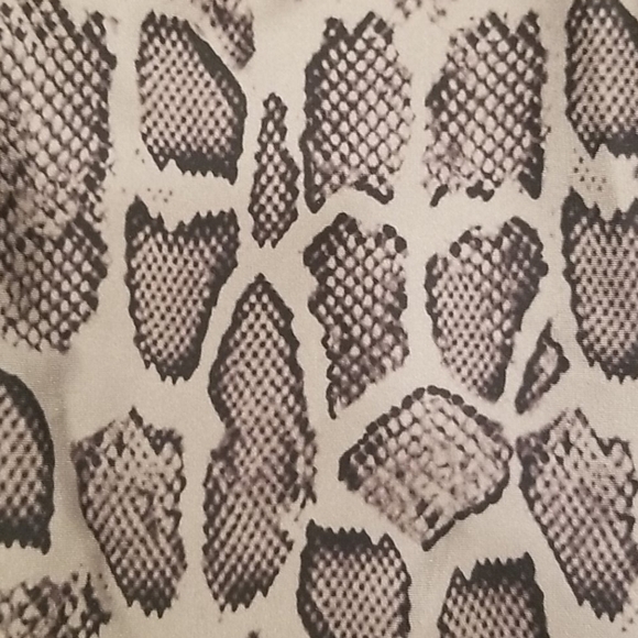 💕ONZIE💕 Elastic Cage Top Bra & Leggings Set - Picture 12 of 16